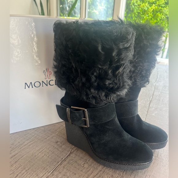 Moncler heeled further boots with buckle - Picture 1 of 3